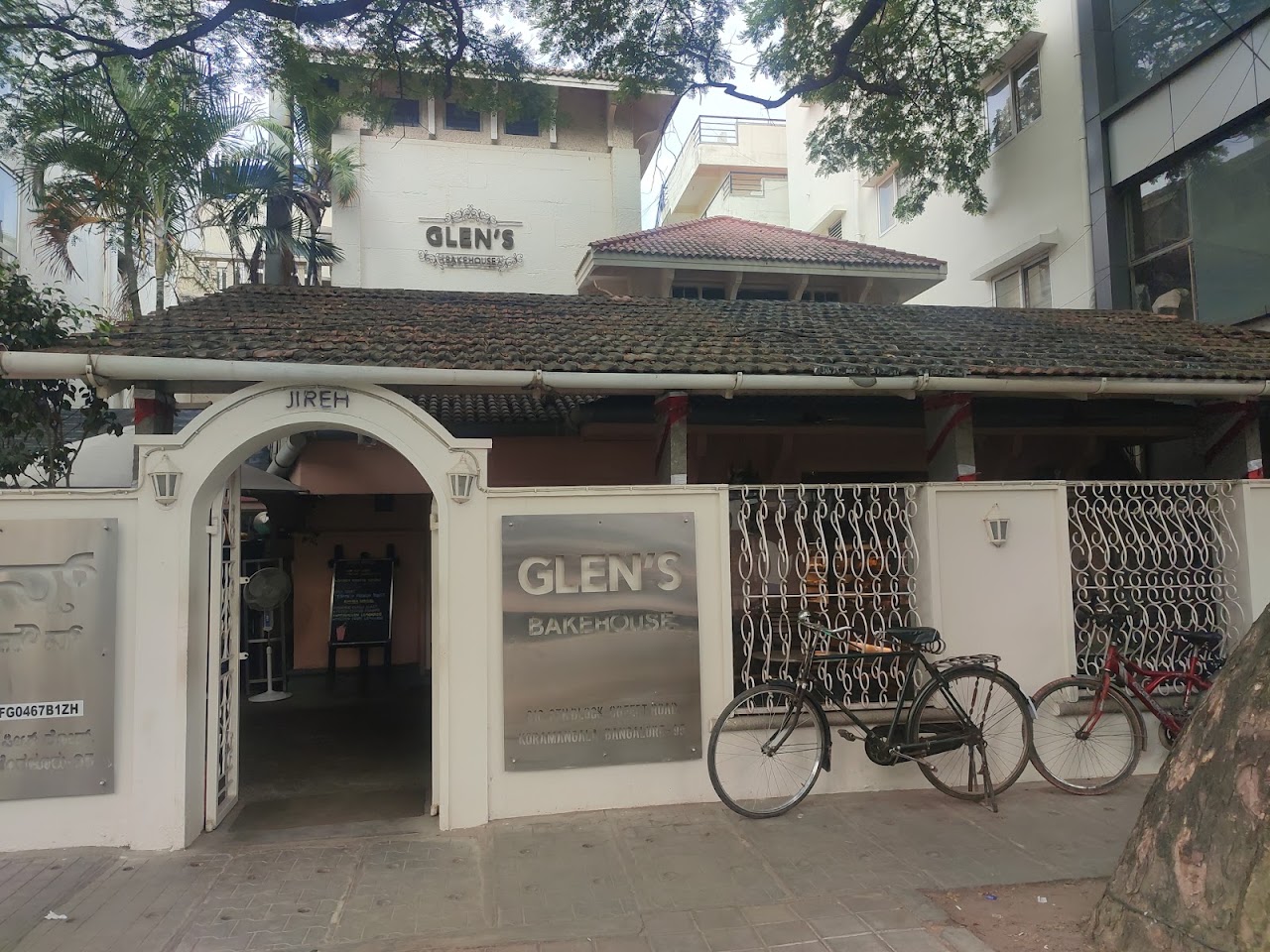Glens BakeHouse, photo 5 of 8 posted by diners