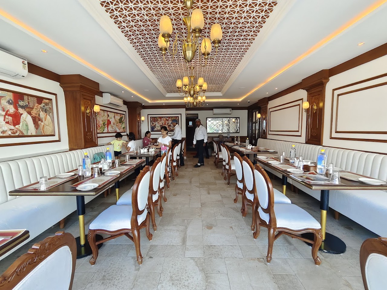 Another photo of Hatari Since 1966 l Best Indo-Chinese Restaurant, posted by a diner