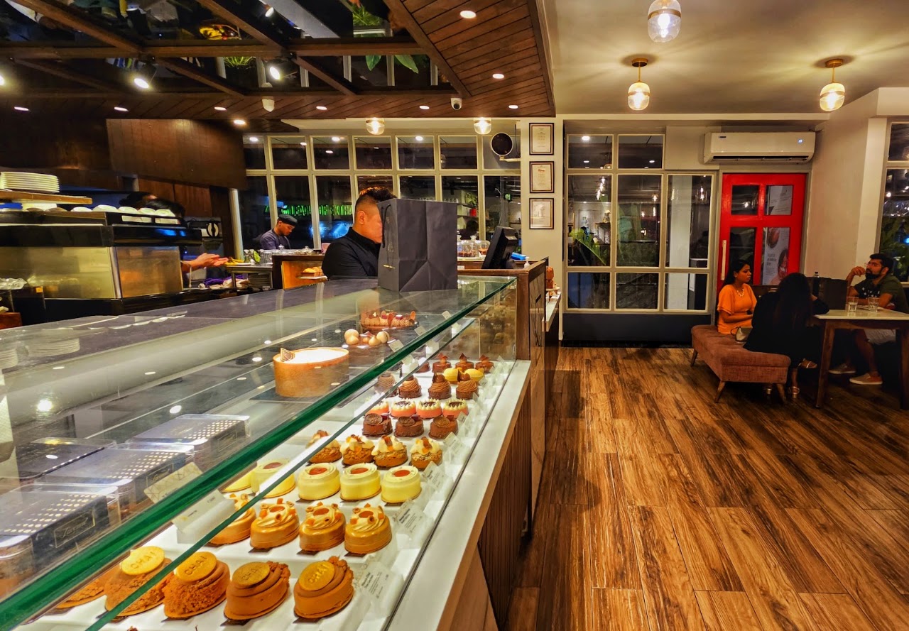 Lavonne Café