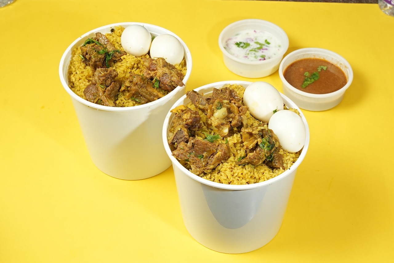 Donne Biryani at Mandya Gowdru Donne Biriyani