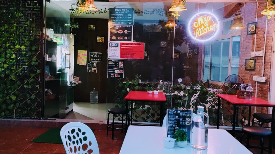 Another photo of Mizo kitchen, posted by a diner