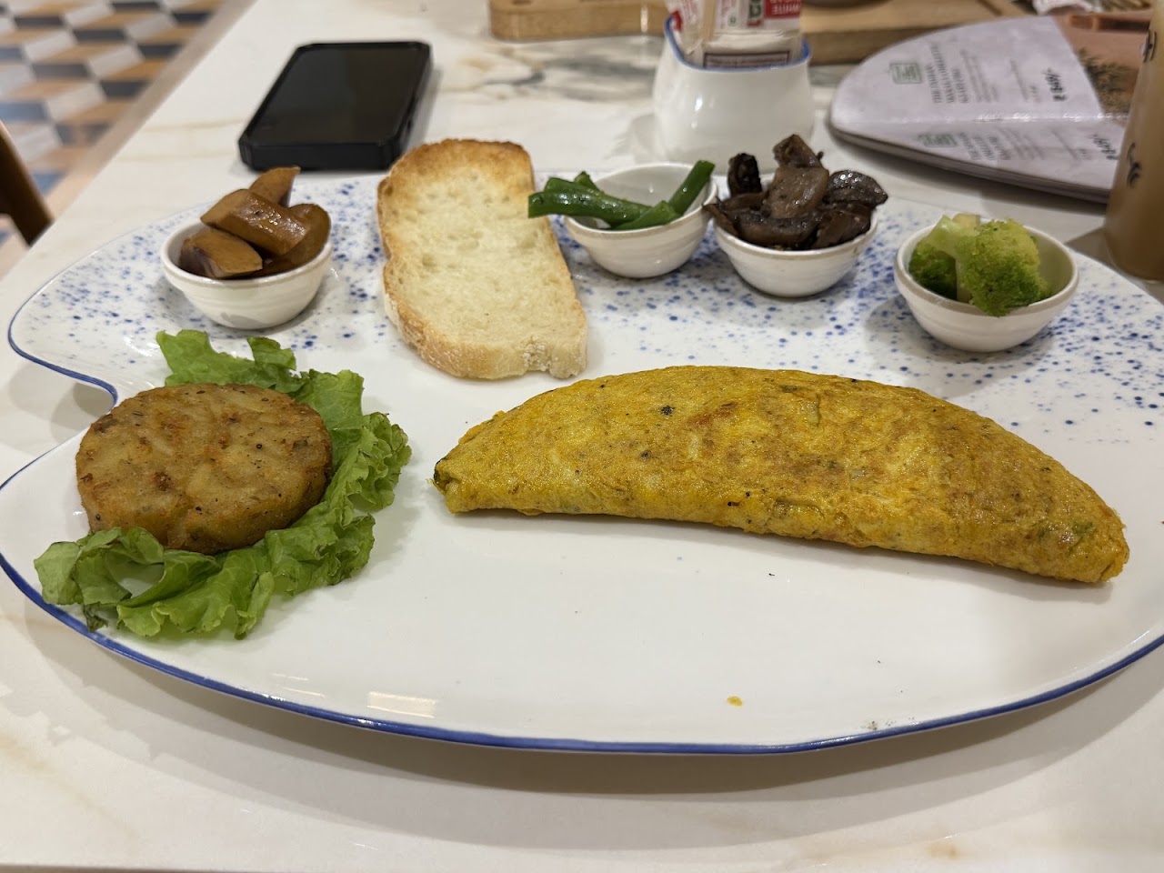 Roastea - Curated Coffee And Tea Artisans, photo 5 of 8 posted by diners