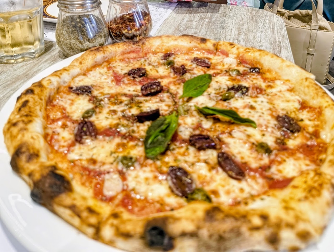 Si Nonna's - The Original Sourdough Pizza | Koramangala | Bengaluru, photo 4 of 8 posted by diners