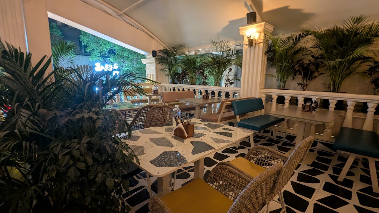 SOMRAS BAR & KITCHEN, photo 5 of 8 posted by diners